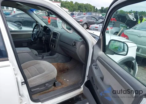 2004 Ford Explorer Nbx/Xlt из США, поврежденный, VIN 1FMZU73K84UA32139